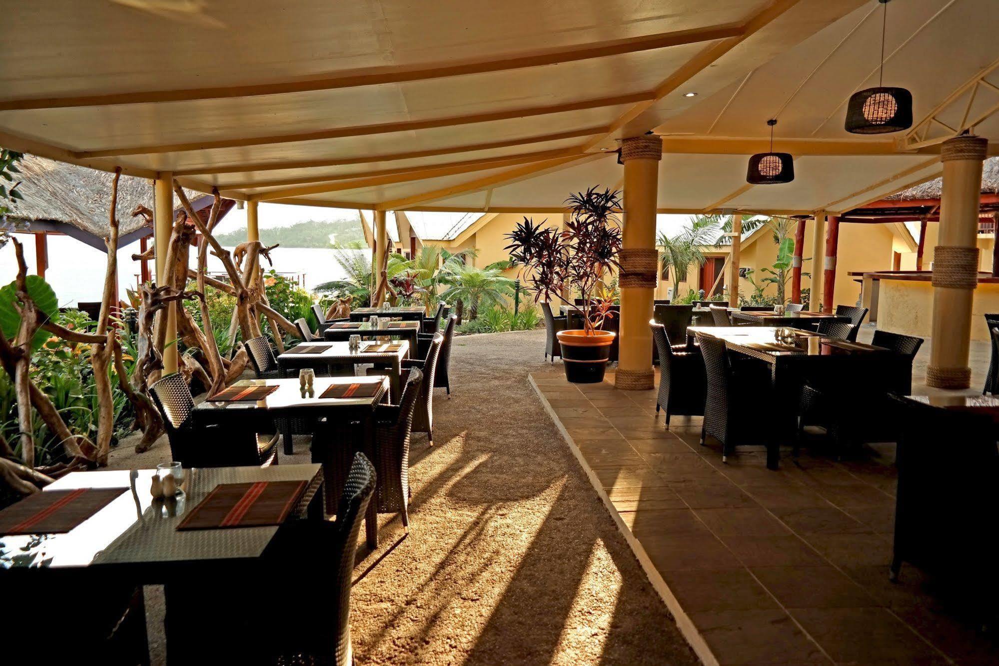 Moorings Hotel Port Vila Zewnętrze zdjęcie