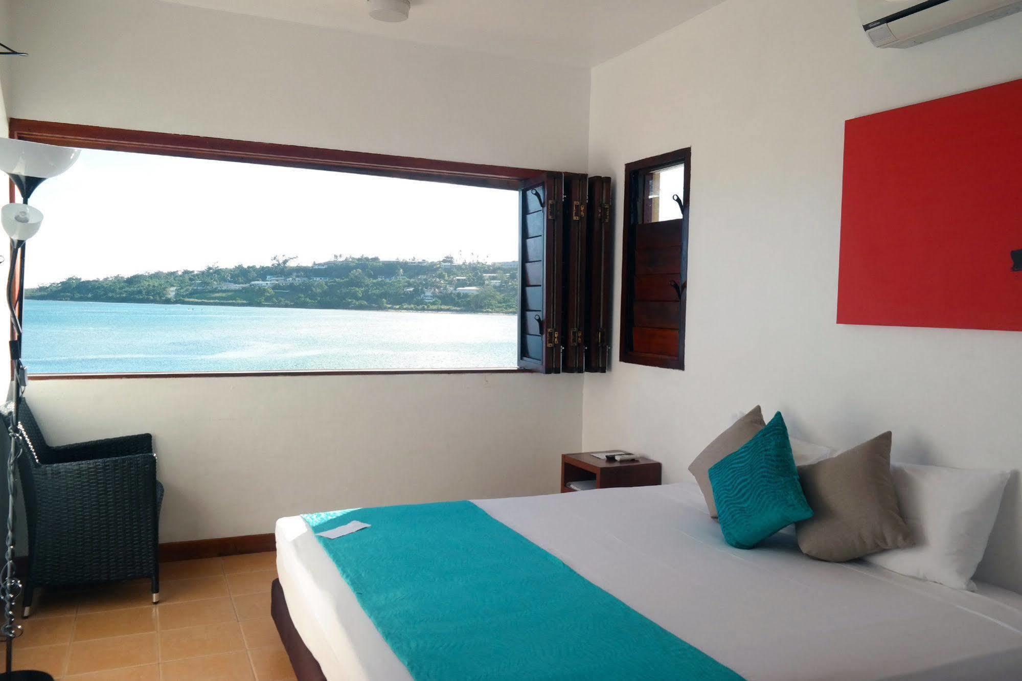 Moorings Hotel Port Vila Zewnętrze zdjęcie