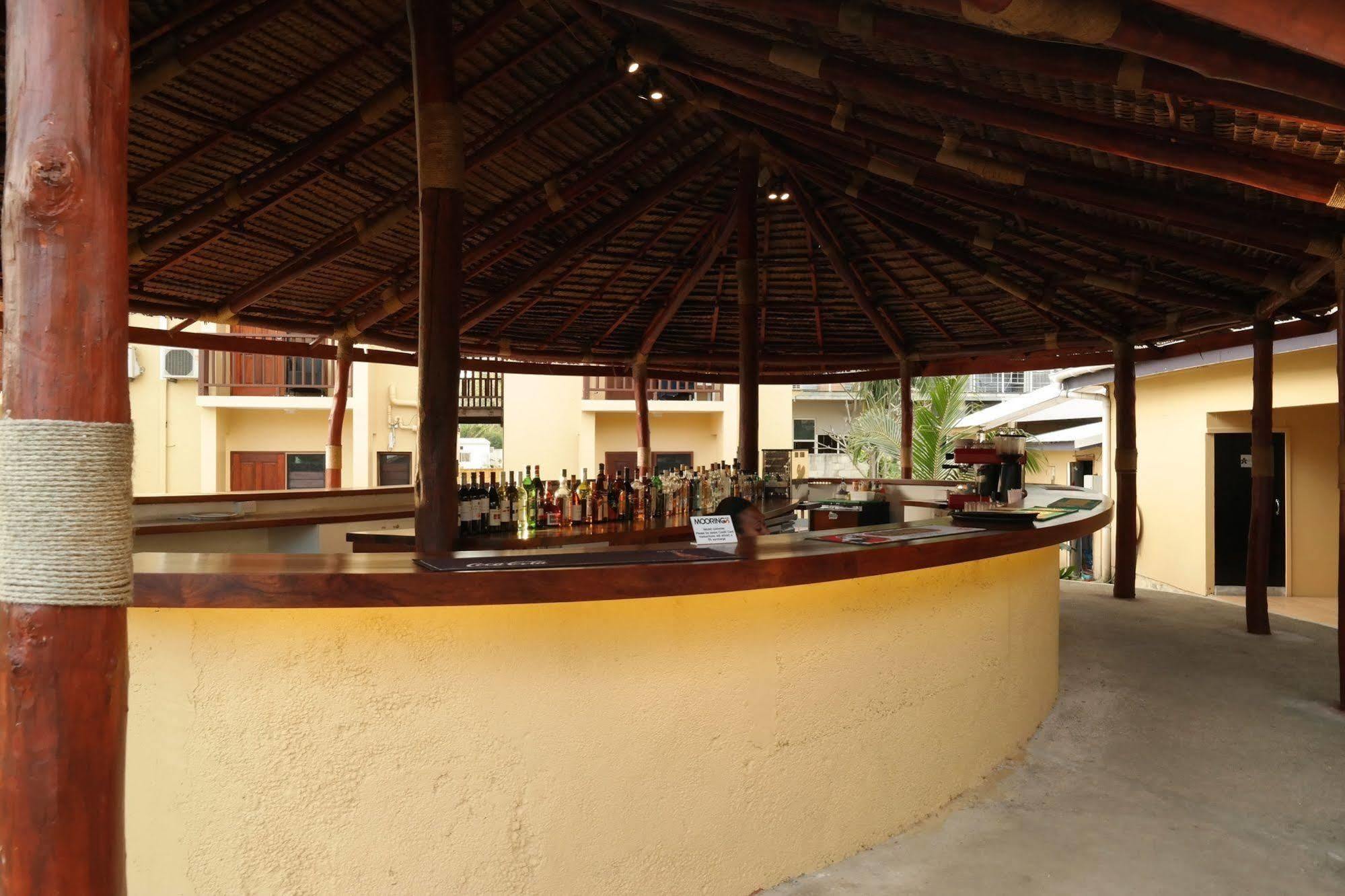 Moorings Hotel Port Vila Zewnętrze zdjęcie